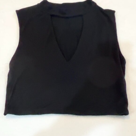 Brand New Black UK2LA Crop Top Size M/L NWOT - Picture 5 of 6